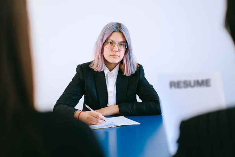 Job search guide: How to Answer â€œTell Me About Yourselfâ€ Without Sounding Rehearsed